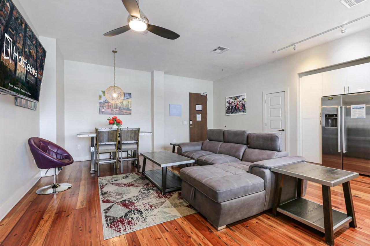 Modern Close To Attractions *