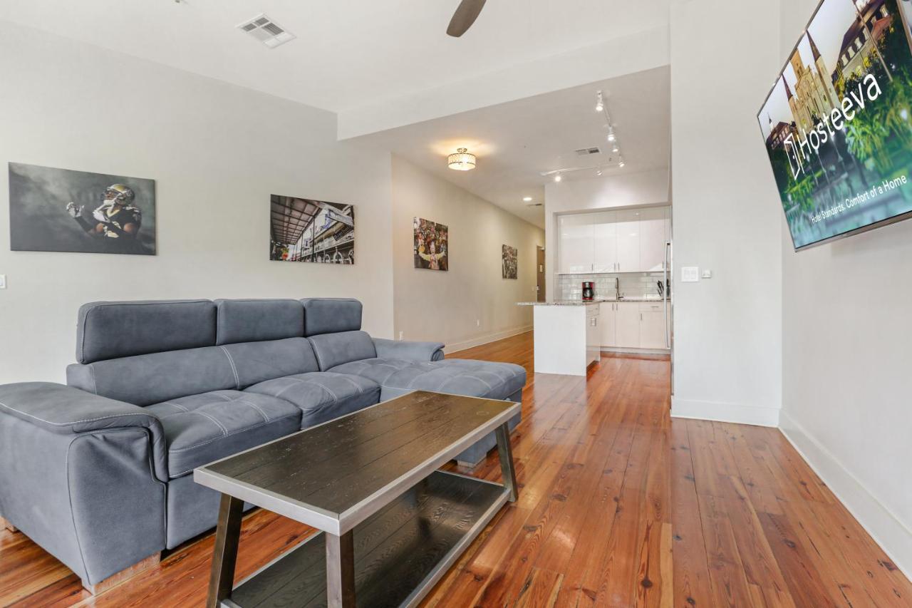 Modern Close To Attractions *