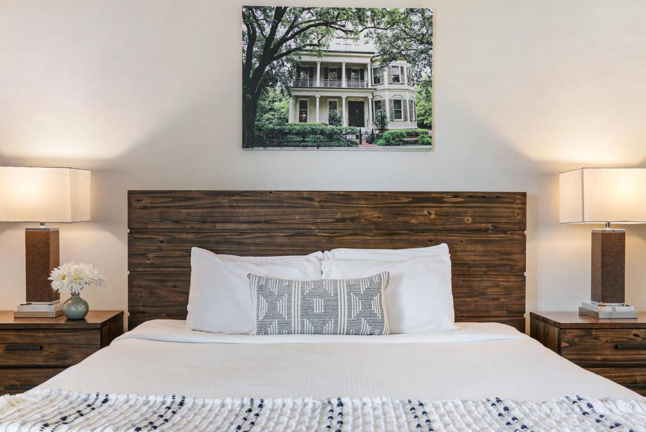 Modern Close To Attractions *