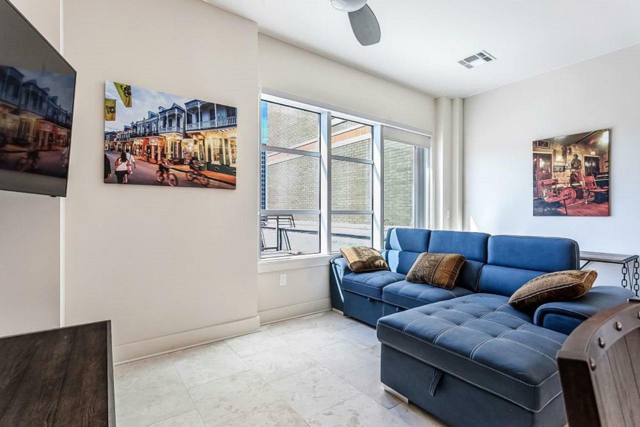 Modern Close To Attractions Apartment *